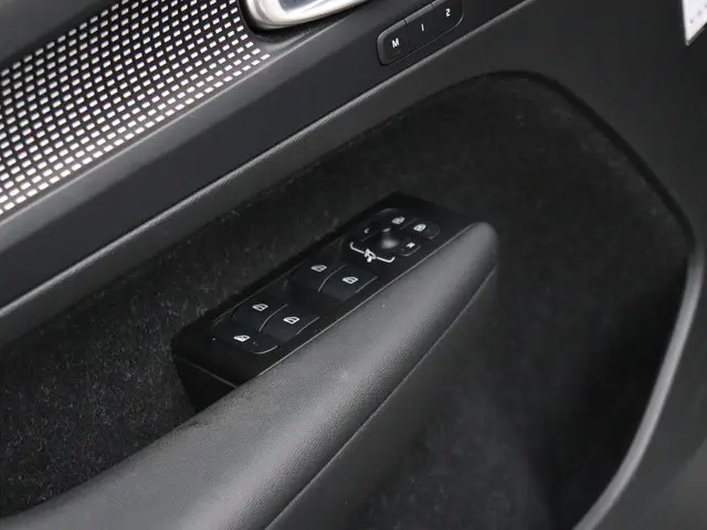 Volvo XC40 Recharge P8 AWD R-Design 2020 Elektrisch 25