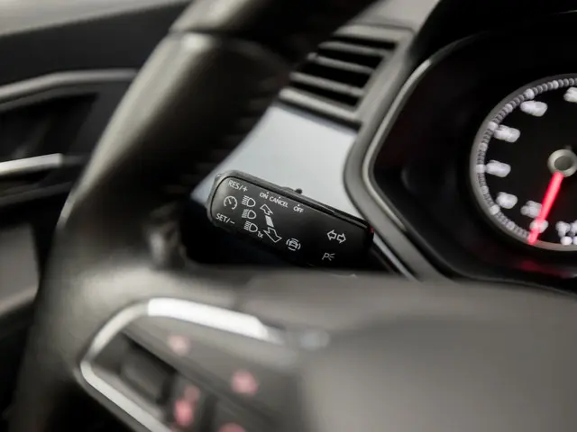 SEAT Arona 1.0 TSI Xcellence Business Sport 2020 Benzine 21