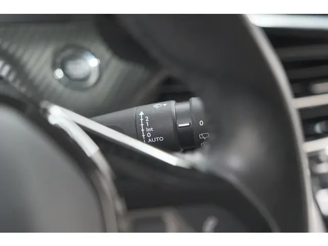 Peugeot e-2008 EV Allure Pack 50 kWh 2021 Elektrisch 34