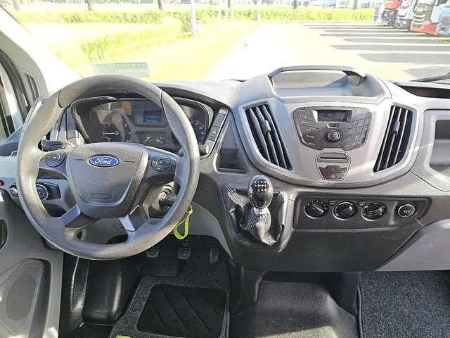 Ford Transit 2.0 2018 Diesel 8