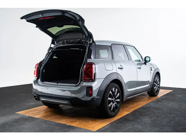 MINI Countryman Cooper SE ALL4 2022 Hybride Benzine 11