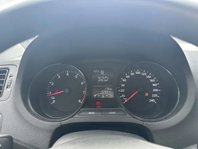 Volkswagen Polo 1.0 2014 Benzine 16