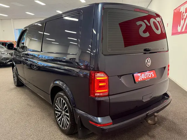 Volkswagen Transporter 2.0 TDI L2H1 DC 2018 Diesel 3
