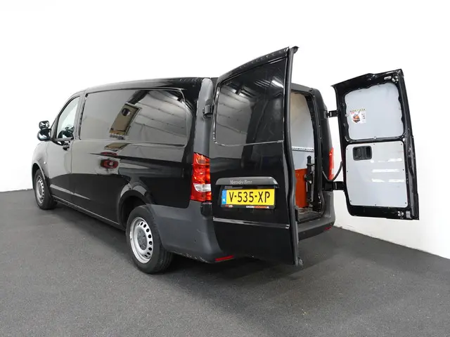 Mercedes-Benz Vito 111 CDI Functional Lang 2019 Diesel 29