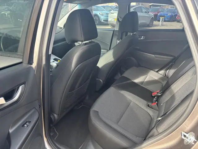 Hyundai Kona EV Fashion 64 kWh 2021 Elektrisch 25