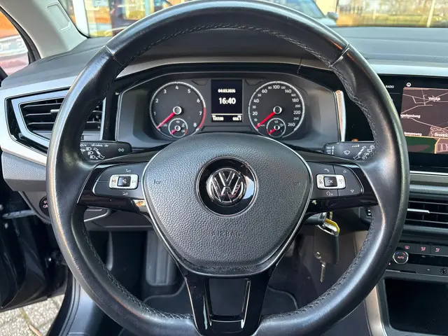 Volkswagen Polo 1.0 TSI Highline 2018 Benzine 14