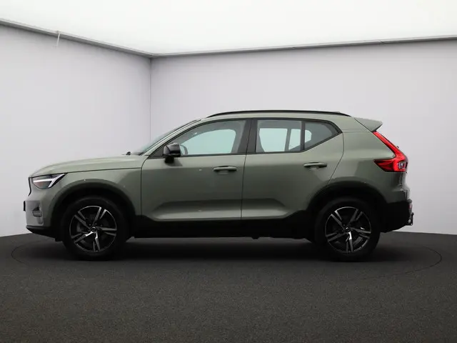 Volvo XC40 2.0 B4 Plus Dark 2024 Benzine 4