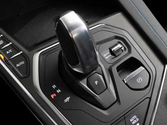 Lynk & Co 01 1.5 2023 Hybride Benzine 23