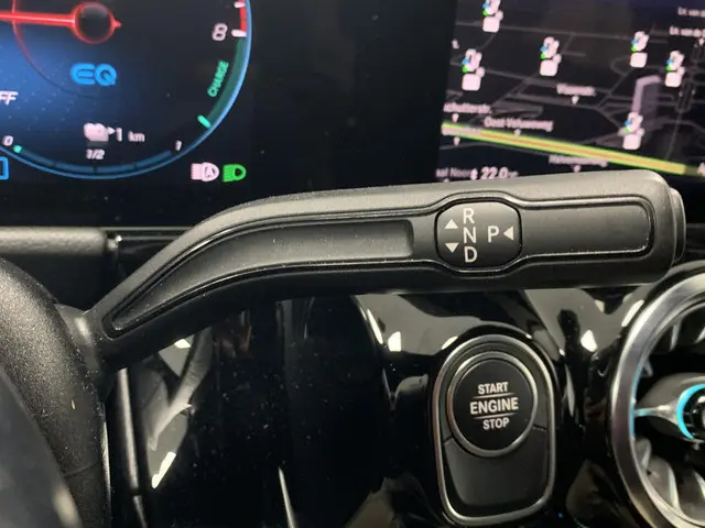 Mercedes-Benz GLA 250 e AMG Line 2023 Hybride Benzine 24