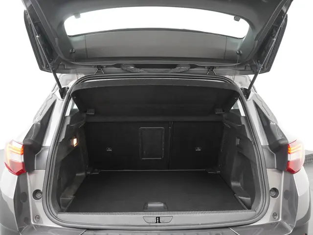 Opel Grandland X 1.2 Turbo Business Elegance 2021 Benzine 9