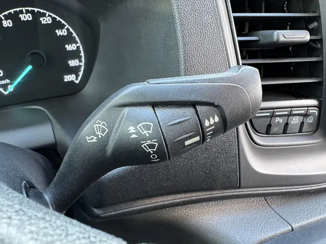 Ford Transit Custom 320 2.0 TDCI 130PK 2020 Diesel 29