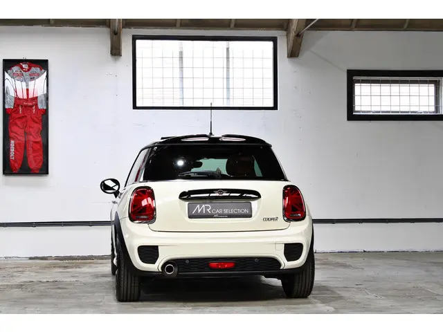 MINI Cooper Mini 1.5 2018 Benzine 9