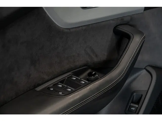 Audi SQ8 4.0 TFSI Quattro 2021 Benzine 27