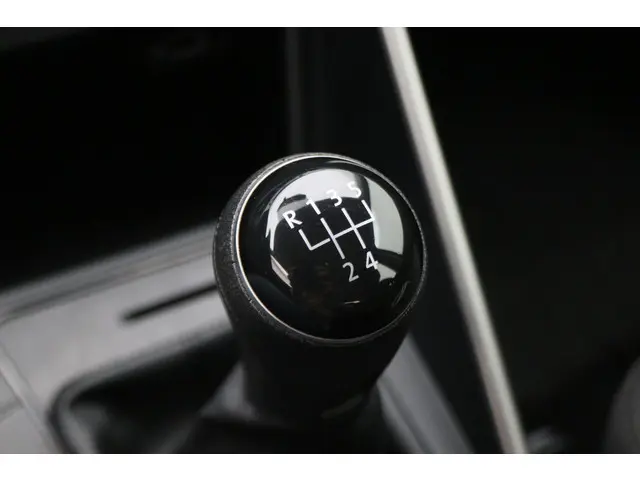 Volkswagen Polo 1.0 MPI Comfortline 2018 Benzine 38