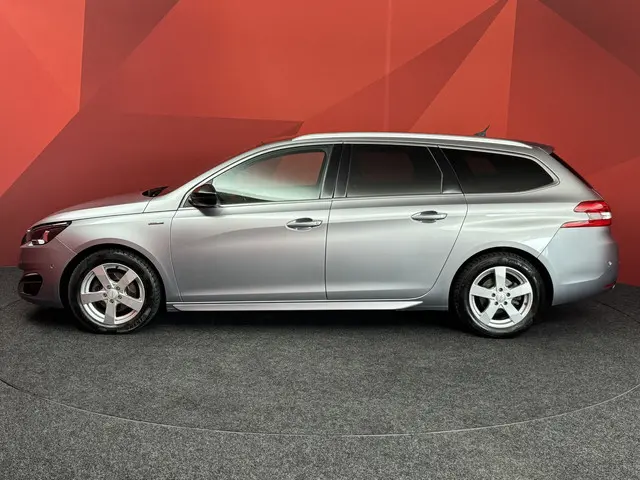 Peugeot 308 SW 1.2 PureTech GT-line 2015 Benzine 17