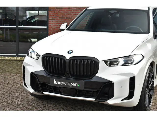BMW X5 xDrive50e M-Sport 2023 Hybride Benzine 73