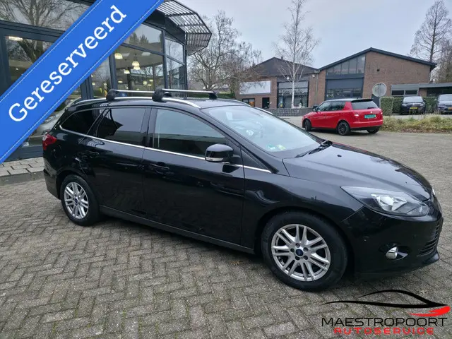 Ford Focus Wagon 1.0 EcoBoost Titanium 2013 Benzine 4