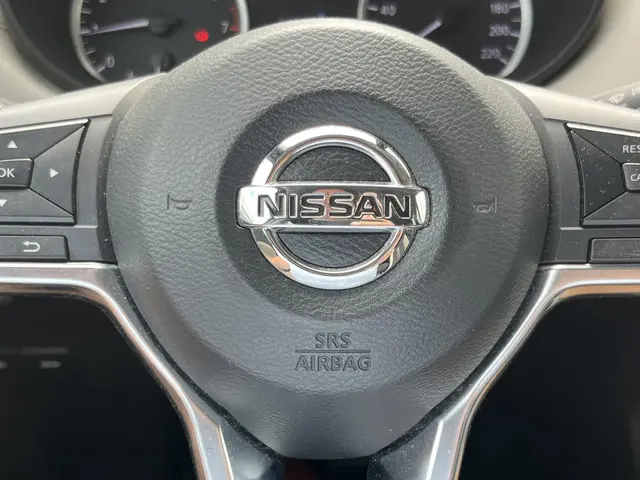 Nissan Micra 0.9 IG-T Tekna 2017 Benzine 35