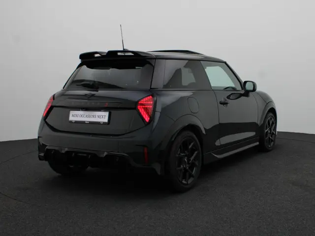 MINI 3-Deurs Cooper S 2024 Benzine 2