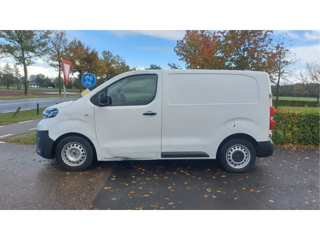Toyota ProAce Compact 1.6 D-4D Cool Comfort 2018 Diesel 12