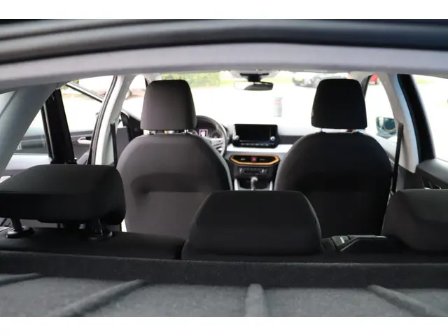 SEAT Arona 1.0 TSI Style Business Intense 2021 Benzine 13