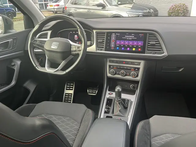 SEAT Ateca 1.5 TSi DSG FR Business Intense 2021 Benzine 10