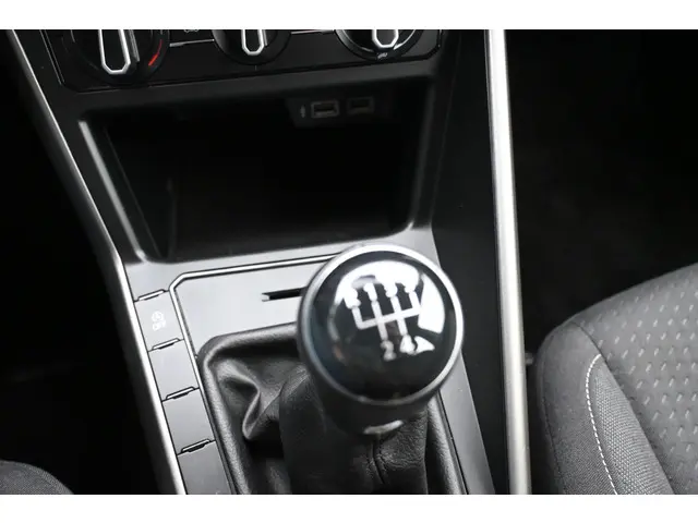 Volkswagen Polo 1.0 TSI Comfortline 2020 Benzine 40