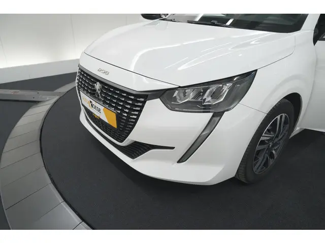 Peugeot 208 PureTech 100 Allure 2022 Benzine 13