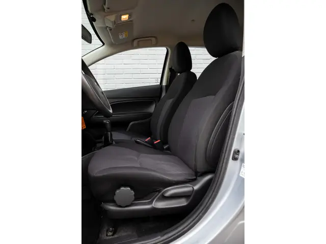 Mitsubishi Space Star 1.0 Cool+ 2018 Benzine 19