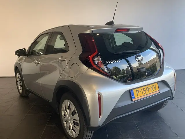 Toyota Aygo X 1.0 VVT-i MT Play 2022 Benzine 6