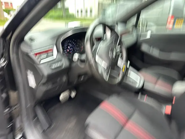 Renault Clio 1.3 TCe R.S. Line 2019 Benzine 17