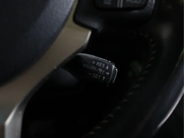 Lexus NX 300h AWD Luxury Line 2018 Hybride Benzine 18