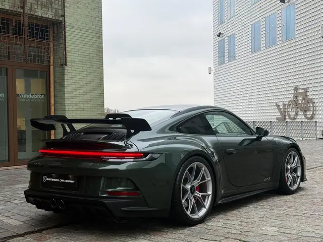 Porsche 911 4.0 GT3 2023 Benzine 3