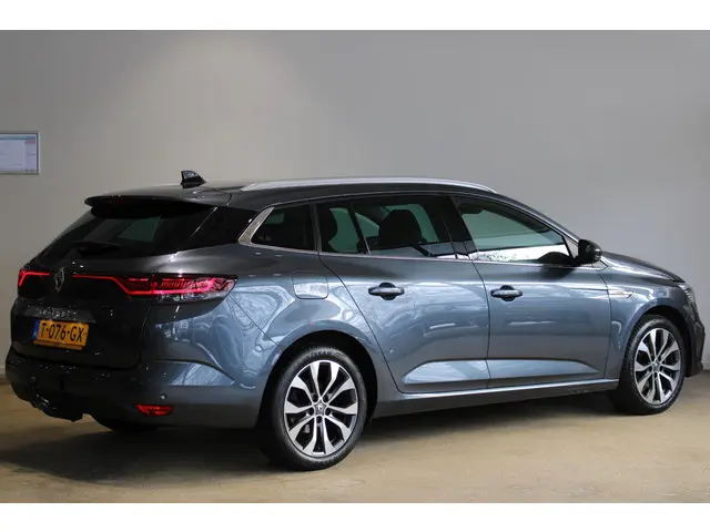 Renault Mégane Estate 1.3 TCe 140 Techno 2023 Benzine 2