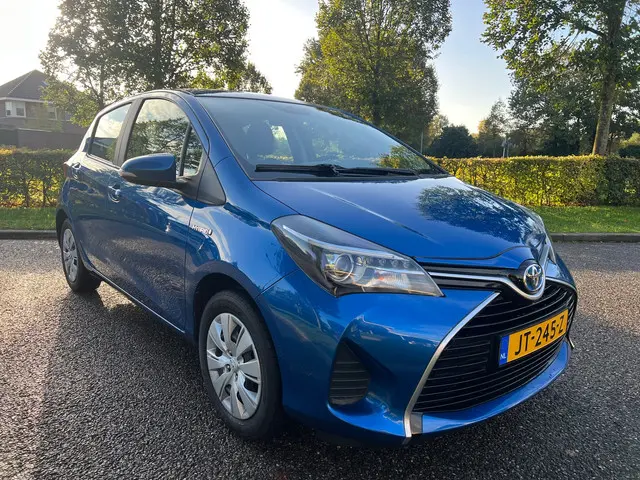 Toyota Yaris 1.5 Hybrid Now 2016 Hybride Benzine 5