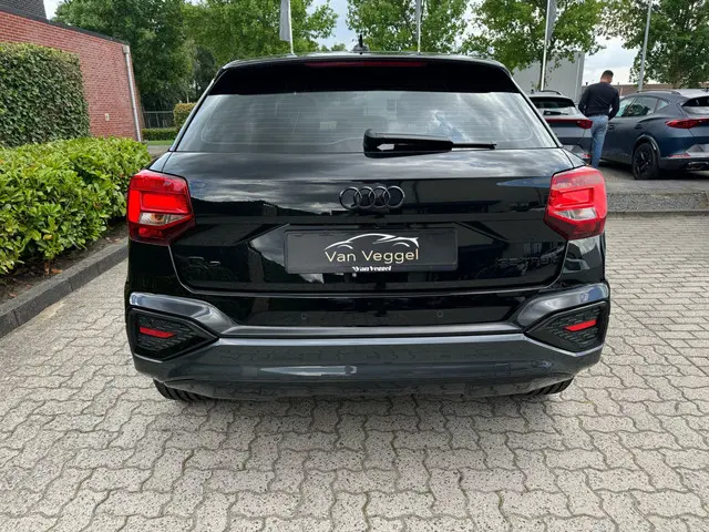 Audi Q2 35 TFSI S Edition 2024 Benzine 17