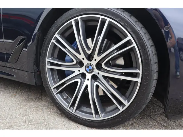 BMW 5 Serie Touring 530i High Executive 2018 Benzine 22