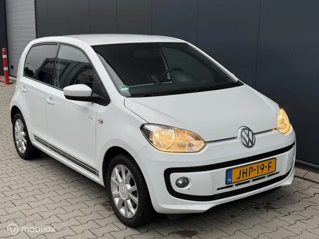 Volkswagen up! 1.0 high up! BlueMotion 2015 Benzine 18