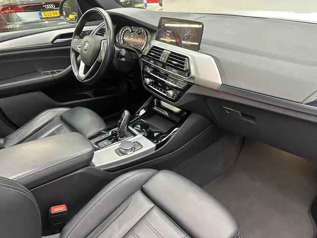 BMW X3 xDrive30i High Executive 2018 Benzine 5