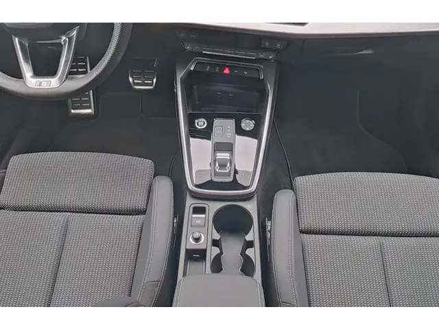 Audi A3 Sportback 35 TFSI S edition 2024 Benzine 16