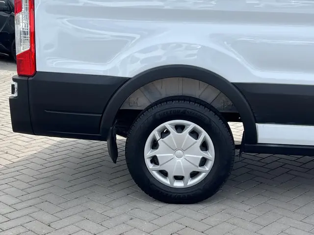 Ford Transit 350 2.0 TDCI L3H2 Trend 2023 Diesel 3
