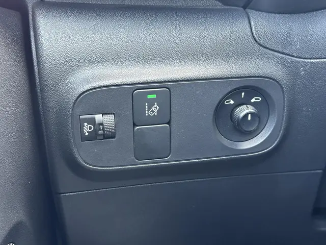 Citroën C3 1.2 PureTech S&S Shine 2017 Benzine 24