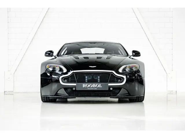 Aston Martin V12 Vantage S 2014 Benzine 19