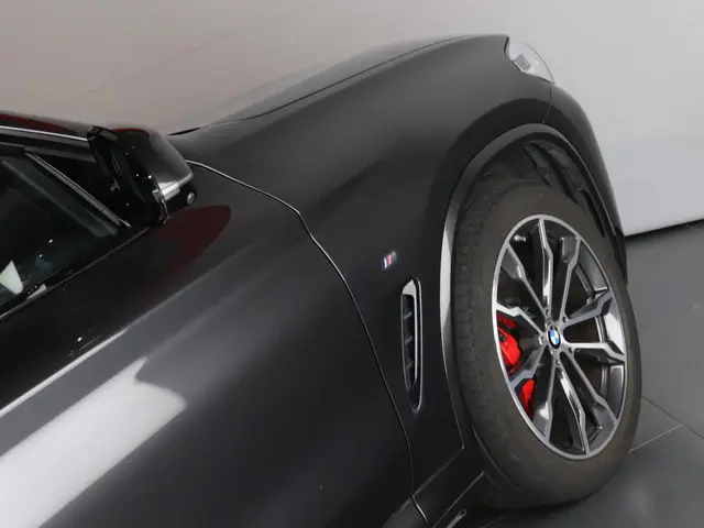 BMW X4 M40i High Executive 2021 Benzine 38