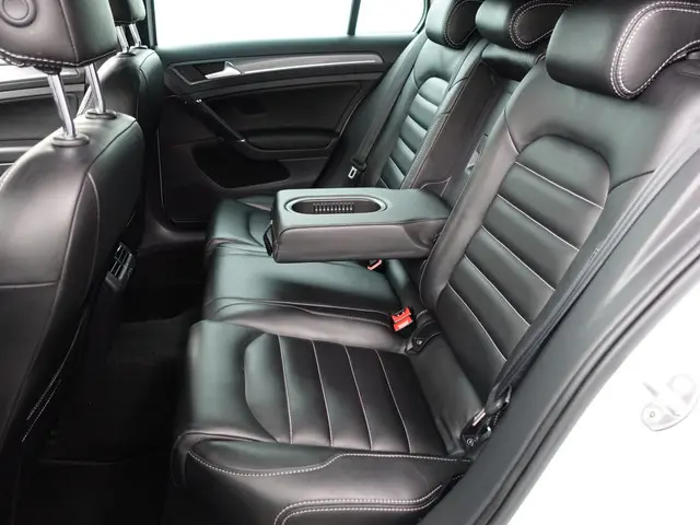 Volkswagen Golf 1.2 TSI Highline+ 2014 Benzine 23