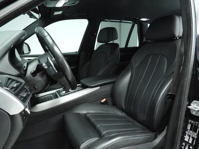 BMW X5 xDrive35i 2018 Benzine 7