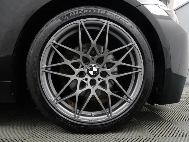 BMW 3 Serie F30 328i M Performance Aut- 2013 Benzine 34