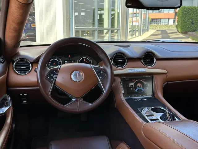 Fisker Karma 2.0 EcoSport 2013 Hybride Benzine 52