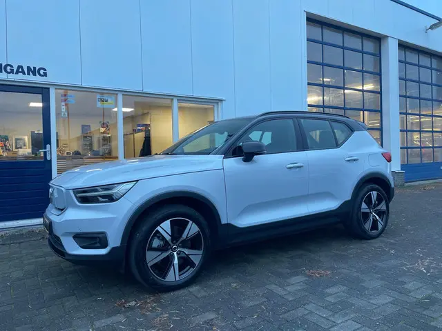 Volvo XC40 Recharge P8 AWD R-Design 2021 Elektrisch 2