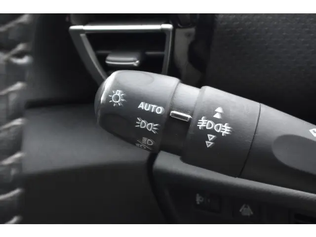 Citroën C4 Puretech 130 Shine 2020 Benzine 15